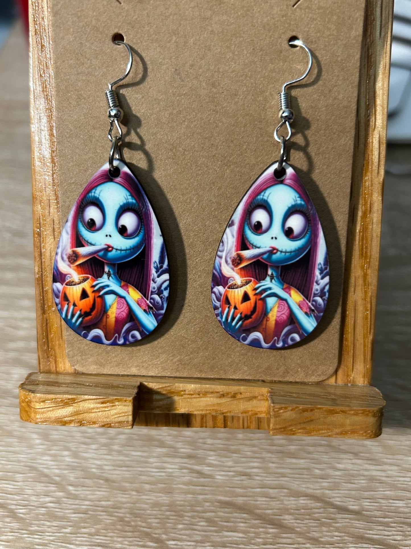 Sally smoking earrings 